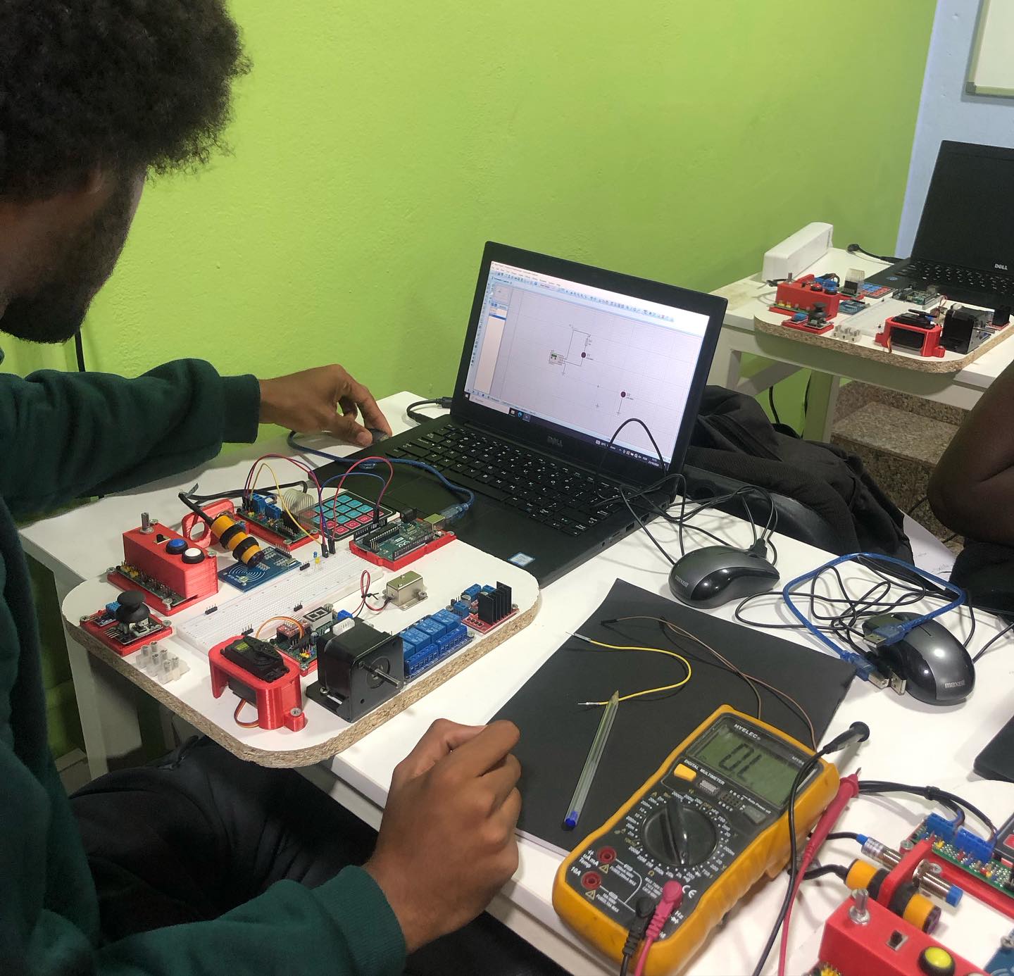 Curso Geral De Programação Em C/C++ Para Arduino | Causa - Efeito, SINER